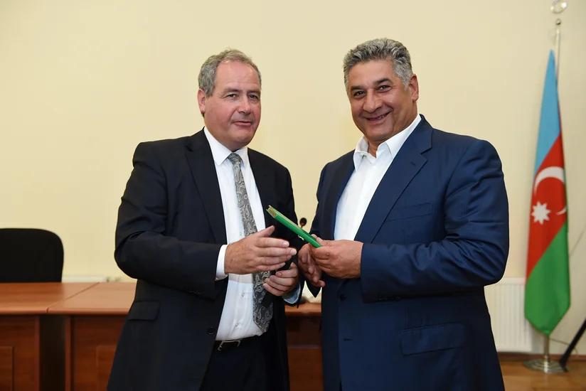​Nazir Azad Rəhimov Britaniya Parlament üzvləri ilə görüşüb