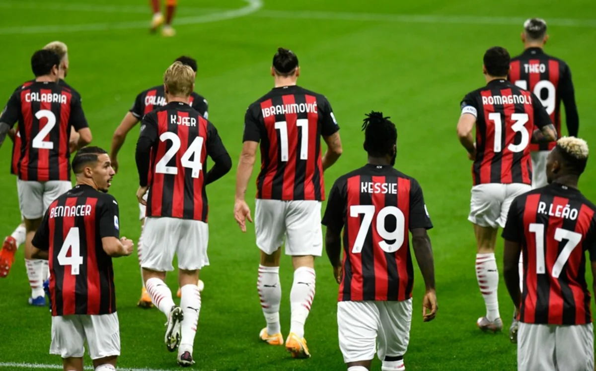 Milanın müdafiəçisi Latsioya keçdi