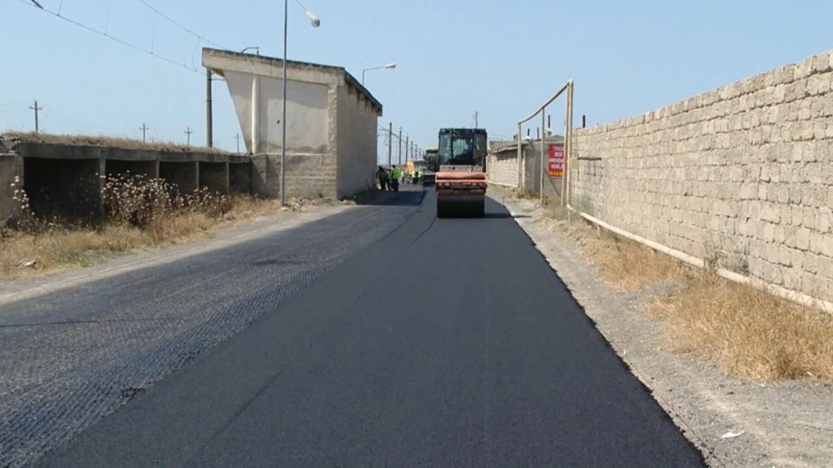 Suraxanı rayonunda bir küçə təmir edilib - VİDEO / FOTO