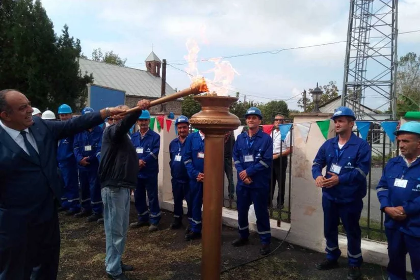Azərbaycanda daha bir kəndə təbii qaz verilib