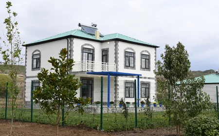 Azərbaycan Prezidenti Zəngilanın Ağalı kəndində həyata keçirilən işlərlə tanış olub
