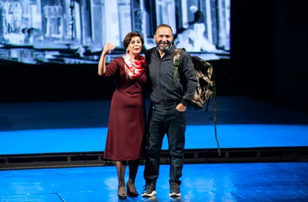 Akademik Milli Dram Teatrı “Zəfər yolu” tamaşası ilə mövsümü başa vurub 