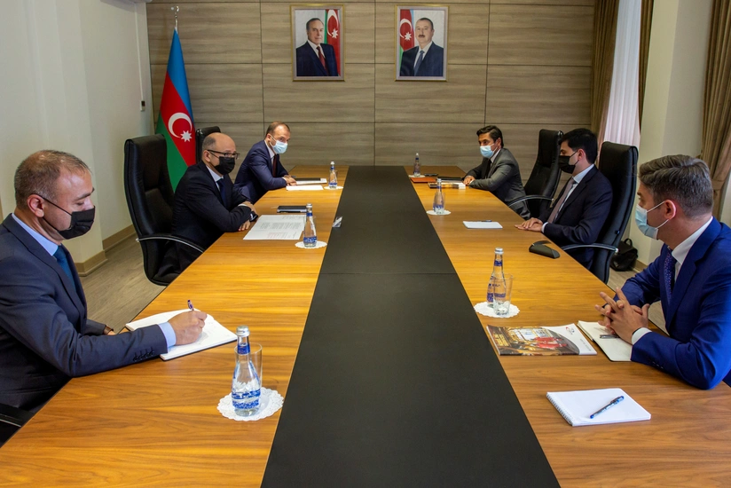 Energetika naziri “Neqsol Holding” və şirkətinin nümayəndələrini qəbul edib