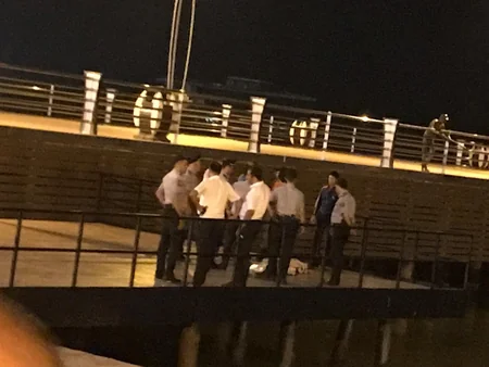 Bakıda 21 yaşlı oğlan özünü dənizə atıb və boğulub