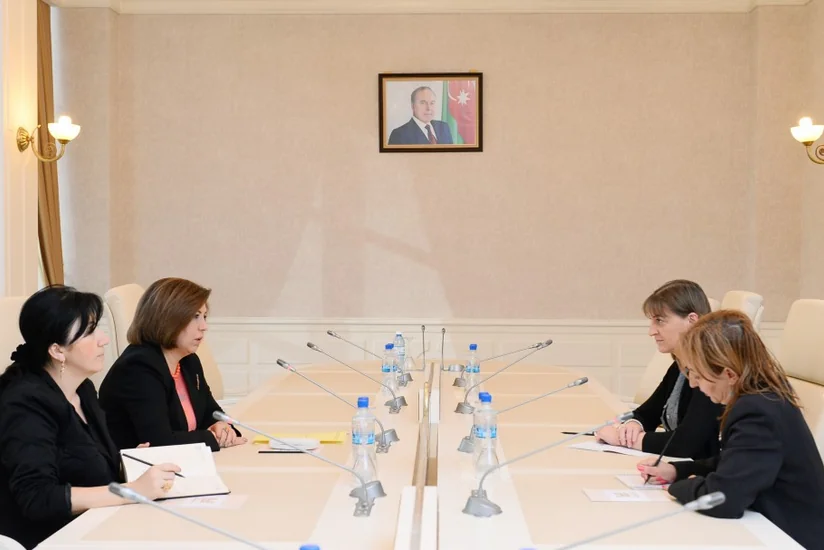 Vitse-spiker ermənilərin girov götürdüyü şəxslərlə bağlı məsələni BQXK-nin Bakı ofisinin rəhbəri ilə müzakirə edib