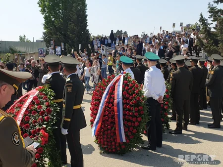 MDB ölkələrinin səfirləri Bakıda Qələbə Gününə həsr olunmuş tədbirlərdə iştirak ediblər - FOTO