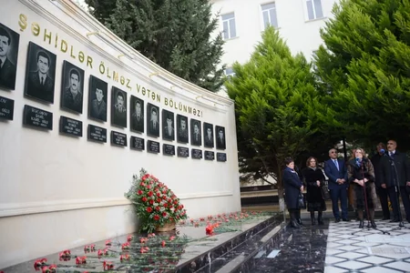 UNEC-də 20 Yanvar şəhidlərinin Memorial-Xatirə Kompleksinin açılışı olub