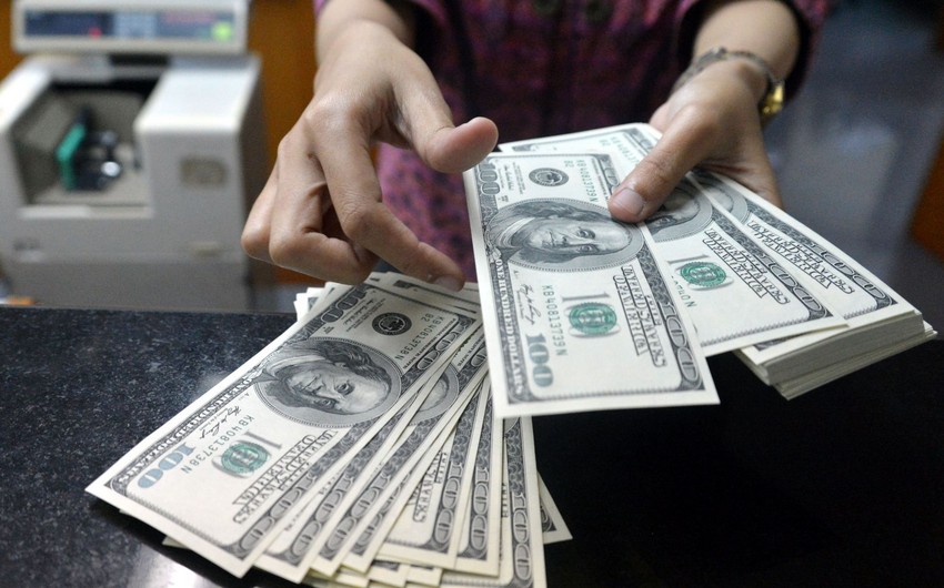 Dolların ucuzlaşması davam edir