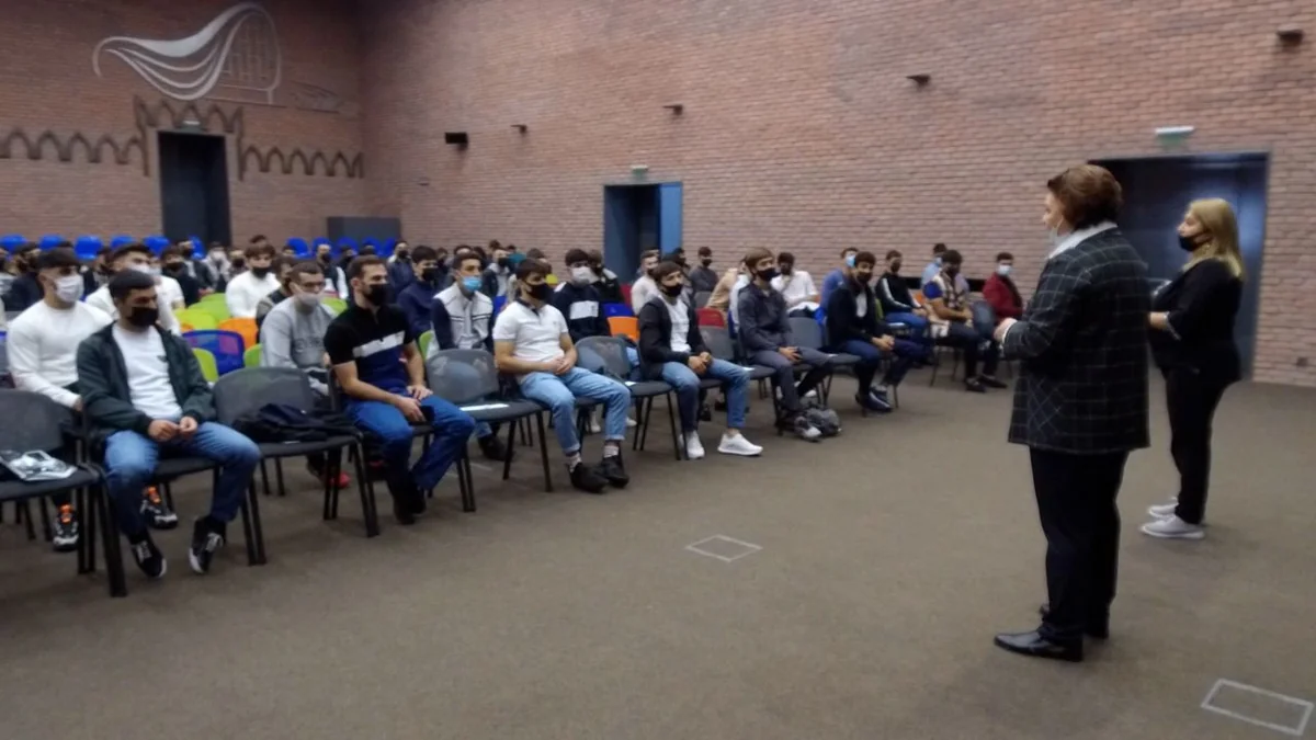 ADBTİA tələbələri yeni tədris korpusunda dərslərə başlayıb