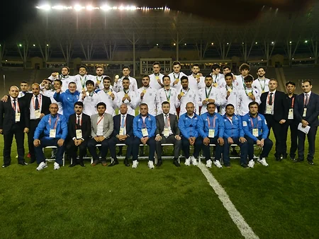 İslamiada: Futbol yarışında ilk 3 yeri tutanlar mükafatlandırılıblar