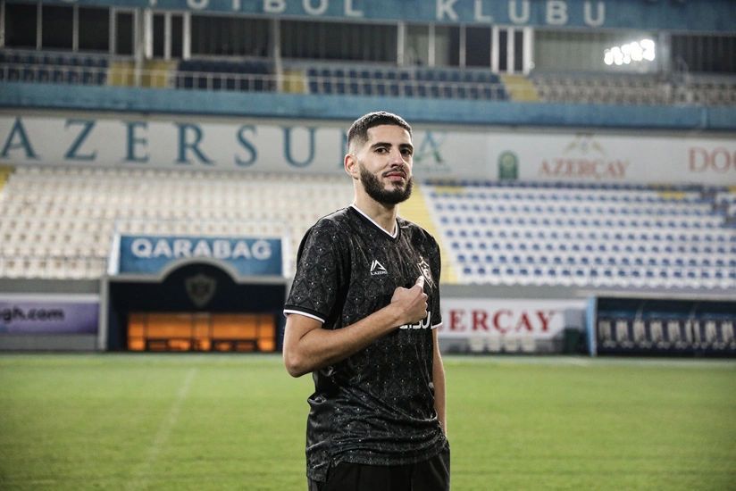 Карабах подписал экс-футболиста Фенербахче
