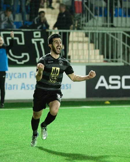 Neftçi çempionluq uğrunda mübarizədə vacib xal itirib