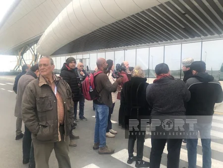 Xarici jurnalistlər Füzuli Beynəlxalq Hava Limanında olublar - YENİLƏNİB