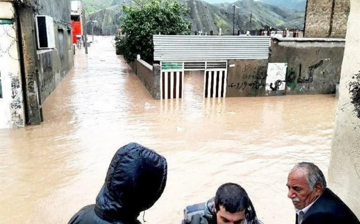 Tehran rejimi seldən zərərçəkən Güney Azərbaycan bölgələrinin sakinlərinə yardım etmir