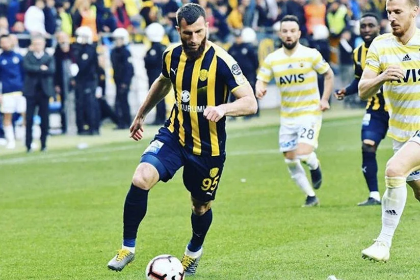 Türkiyədə itdiyi iddia olunan futbolçu üzə çıxıb