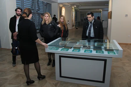 ​KİV nümayəndələri Gəncədə tarixi abidələri ziyarət ediblər