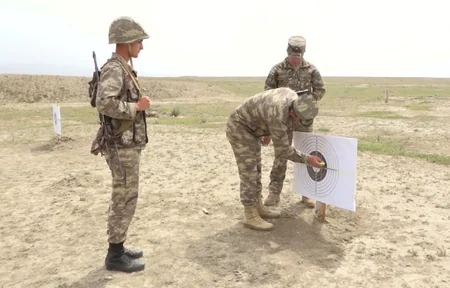 Əlahiddə Ümumqoşun Ordunun hərbi qulluqçuları arasında idman yarışları keçirilir