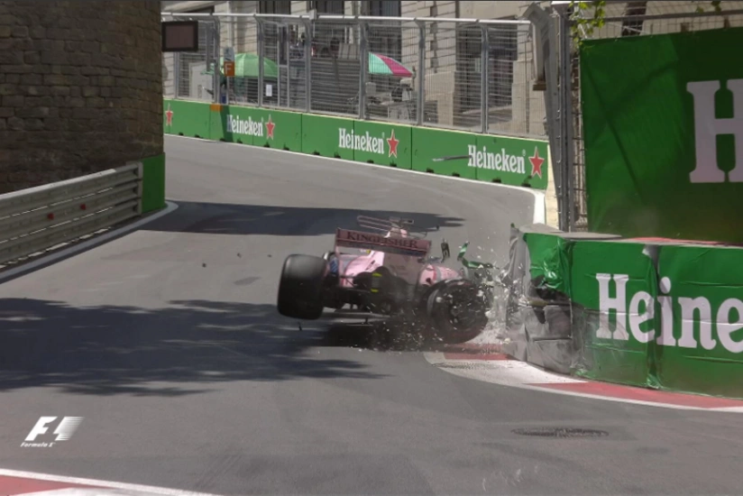 Azərbaycan Qran Prisinin sərbəst yürüşü zamanı qəza baş verib - VİDEO