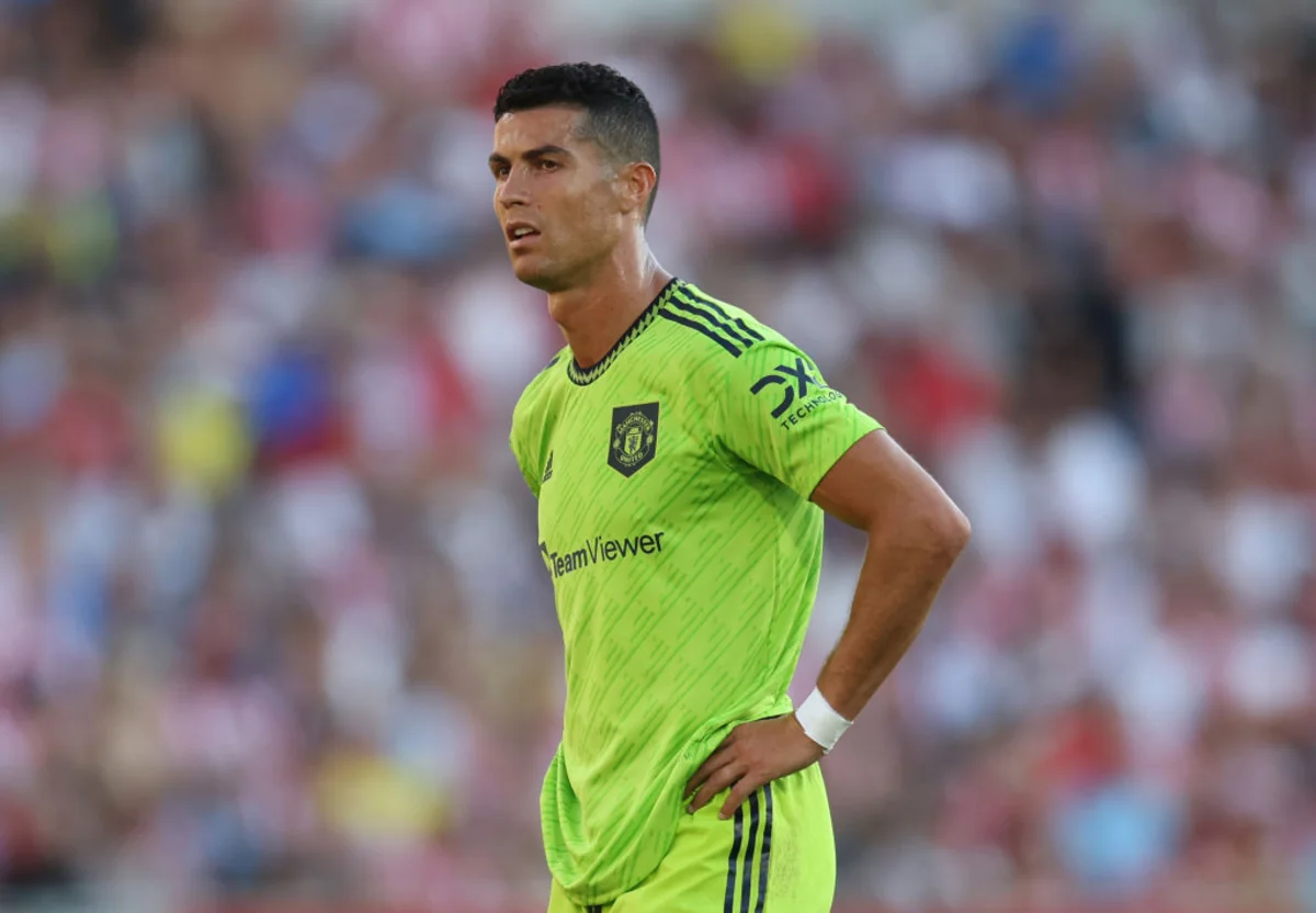 Ronaldu hələ də Mançester Yunayteddən ayrılmaq istəyir