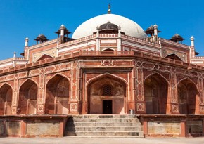 Dome of Humayun’s Tomb collapses in New Delhi leaving five dead