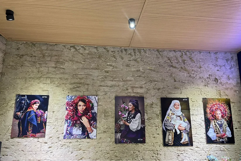 В Баку проходит фотовыставка, посвященная культуре регионов Украины