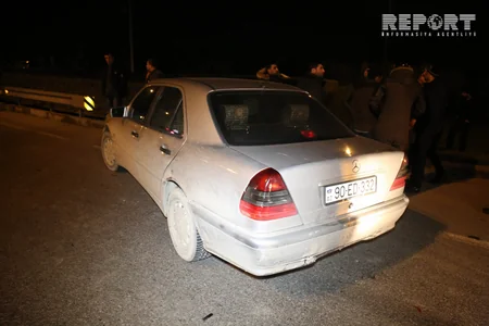 Aeroport yolunda maşın piyadanı vuraraq öldürüb, ardınca iki avtomobilə çırpılıb - FOTO - VİDEO