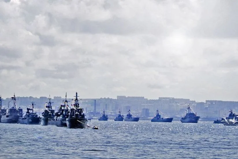 Rusiya donanması Xəzər dənizində təlim keçir