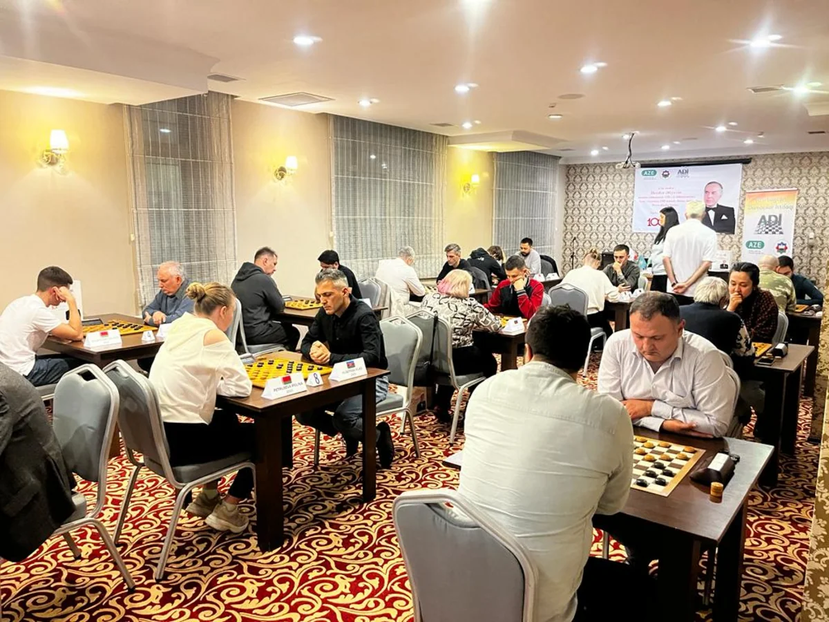 Bakıda dama üzrə beynəlxalq yarış keçirilir