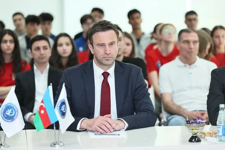 Azərbaycan Voleybol Federasiyası və CEV rəsmiləri milli üzvləri ilə görüşüblər