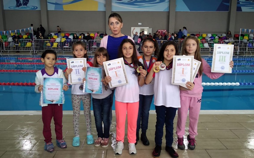 Azərbaycanlı məşqçi: İş yoxdur, həmkarlarım balıq tutub satır