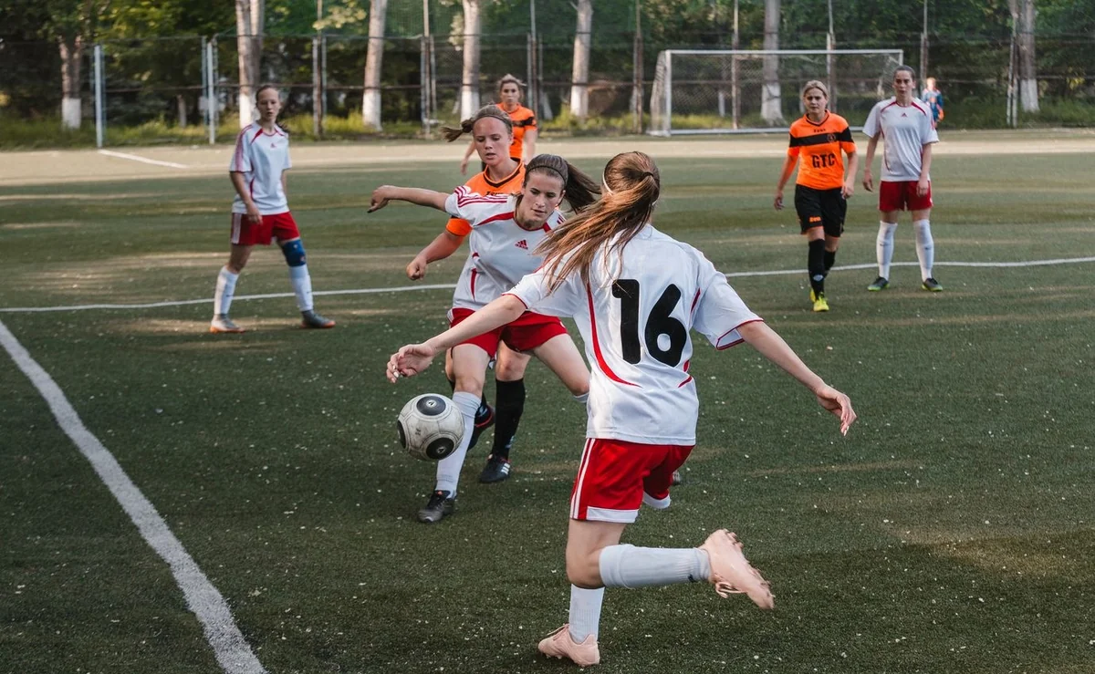 Qadın futbolçular arasında amansız dava