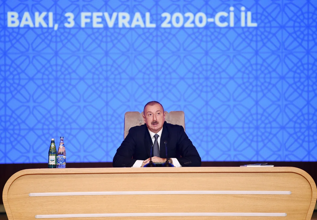 Dövlət başçısı: “Bakı-Tbilisi-Qars dəmir yolunun tikilməsi bizim tarixi qələbəmizdir”