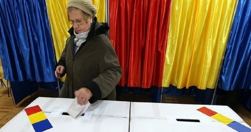 Rumıniyada prezident seçkilərinin ikinci turu üçün səsvermə başlayıb