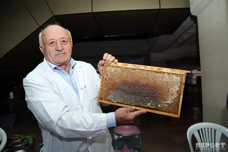 Bakıda ənənəvi bal yarmarkası keçirilir