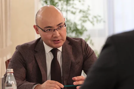 Azərbaycan səfiri Qazaxıstanın iqtisadiyyat naziri ilə görüşüb
