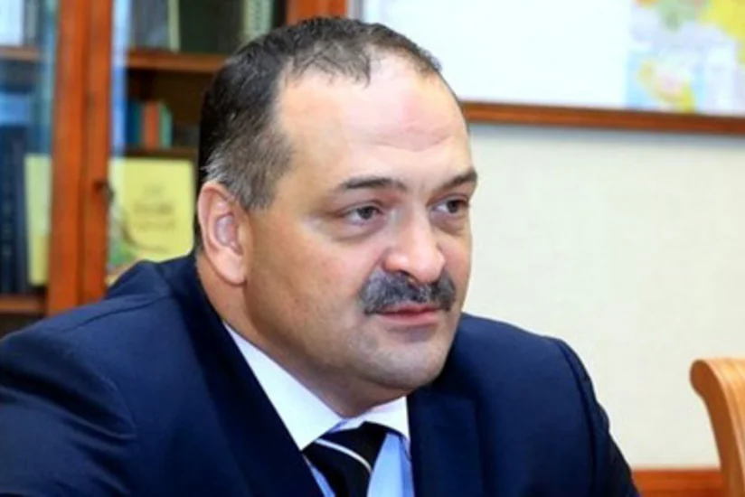 ​Rusiya prezidetinin səlahiyyətli nümayəndəsi: Dağıstana silahlıların axını davam edir