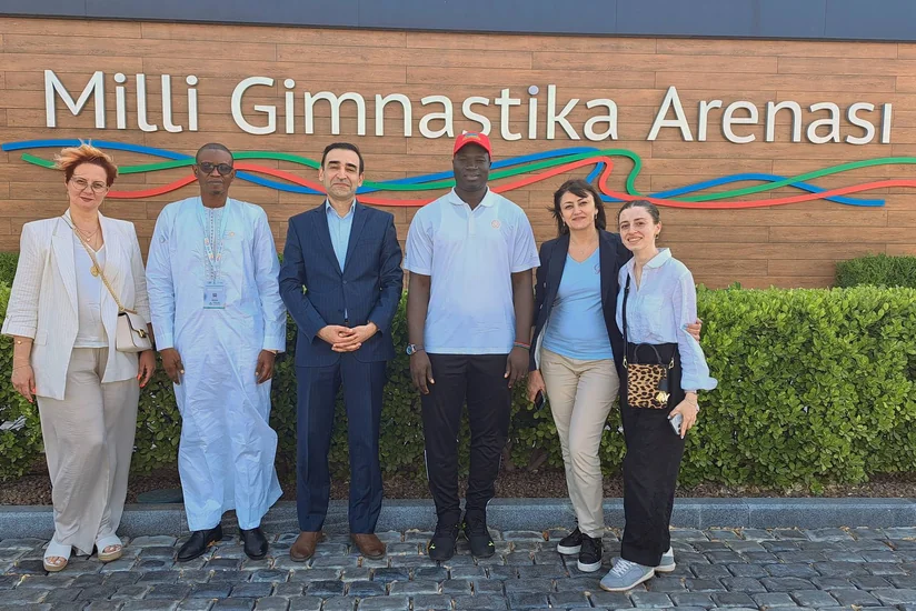 Qambiyanın gənclər və idman naziri Milli Gimnastika Arenası ilə tanış olub