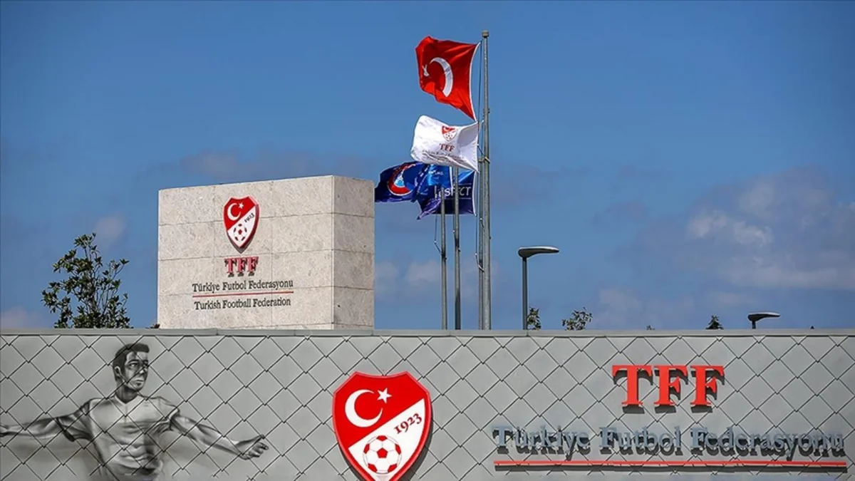 Türkiyədə 2025/2026 mövsümünün transfer pəncərəsinin vaxtı bəlli olub
