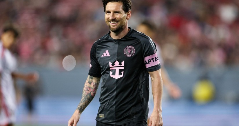 Lionel Messi minifutbol üzrə Azərbaycan millisini təbrik edib - VİDEO