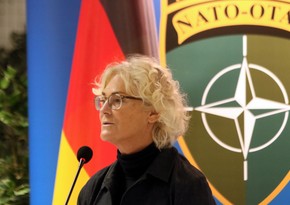 Министр обороны Германии официально попросила об отставке