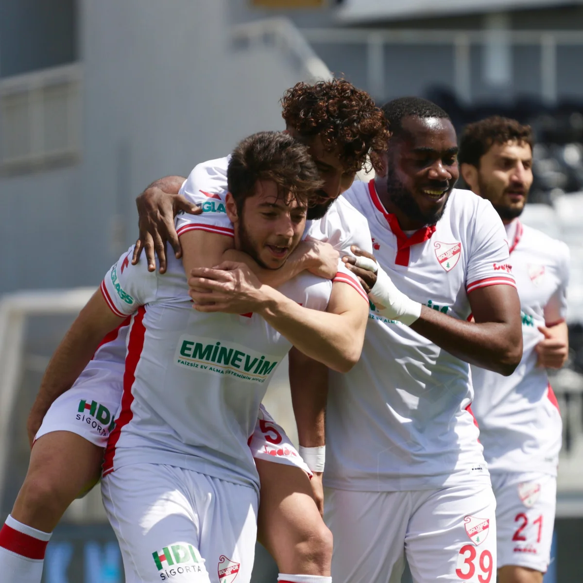 Araz Abdullayevin komandası səfərdə İzmir klubuna qalib gəldi