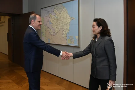 Jeyhun Bayramov meets with US official