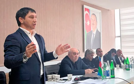 Güləş Federasiyasının məşqçilərin ümumrespublika seminarı davam edir