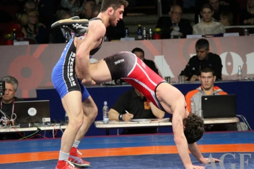 ​Azərbaycan yığması güləş üzrə AÇ-2016-da daha 2 medal qazanıb - VİDEO
