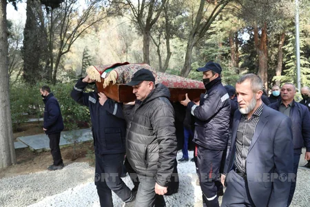 Xalq artisti Əlibaba Məmmədov dəfn olunub