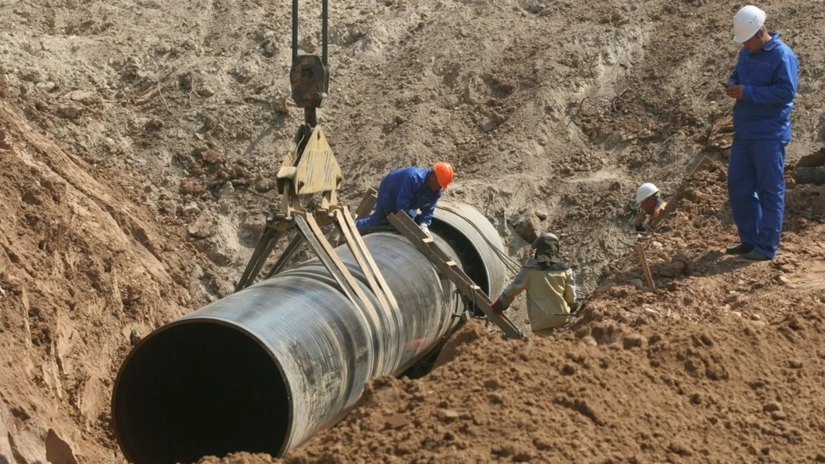 EU stands ready to attract investment in Trans-Caspian gas pipeline