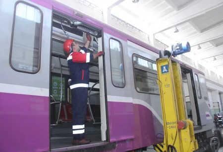 Bakı metrosu daha bir yeni nəsil qatarında ilk irihəcmli təmir aparır