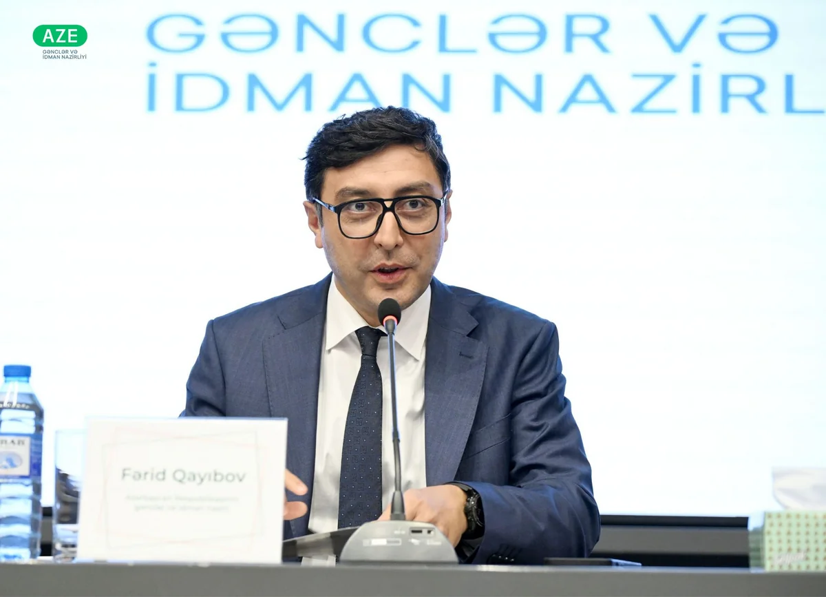 Fərid Qayıbov ötən ay beynəlxalq yarışlarda uğurla çıxış etmiş idmançılarla görüşüb