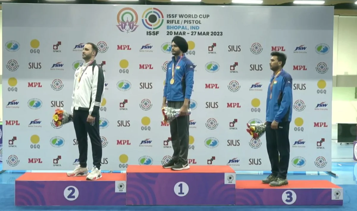 Ruslan Lunyov Dünya Kubokunda gümüş medal qazanıb