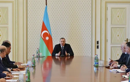President visits area of the high-rise building hit by fire in Binagadi, Baku